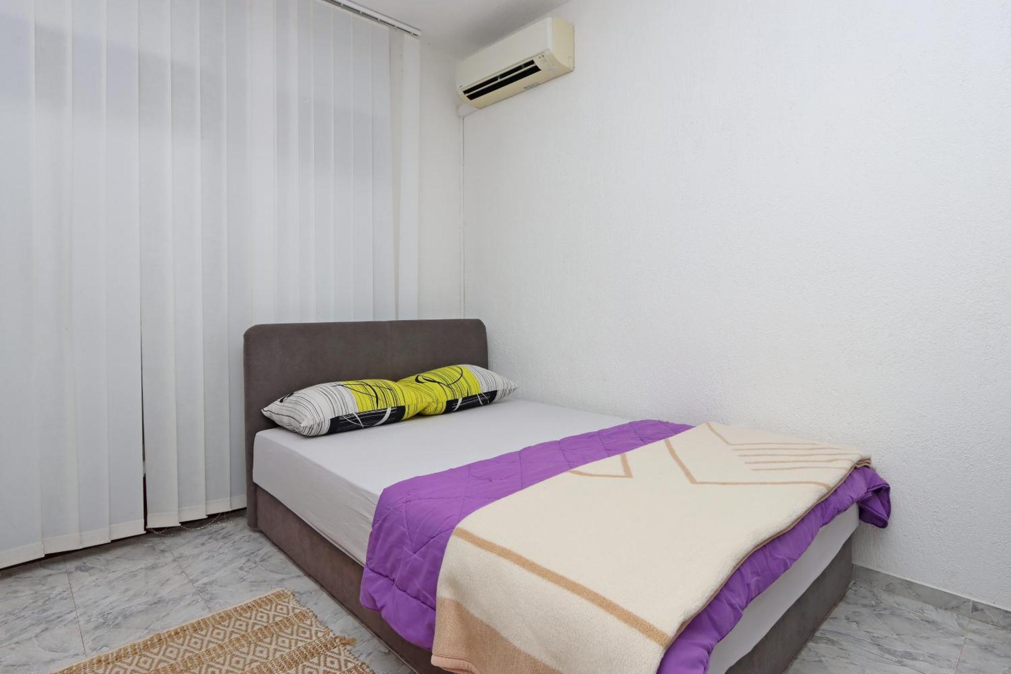 Apartments With A Parking Space Pinezici, Krk - 18967 Vrh  Ngoại thất bức ảnh