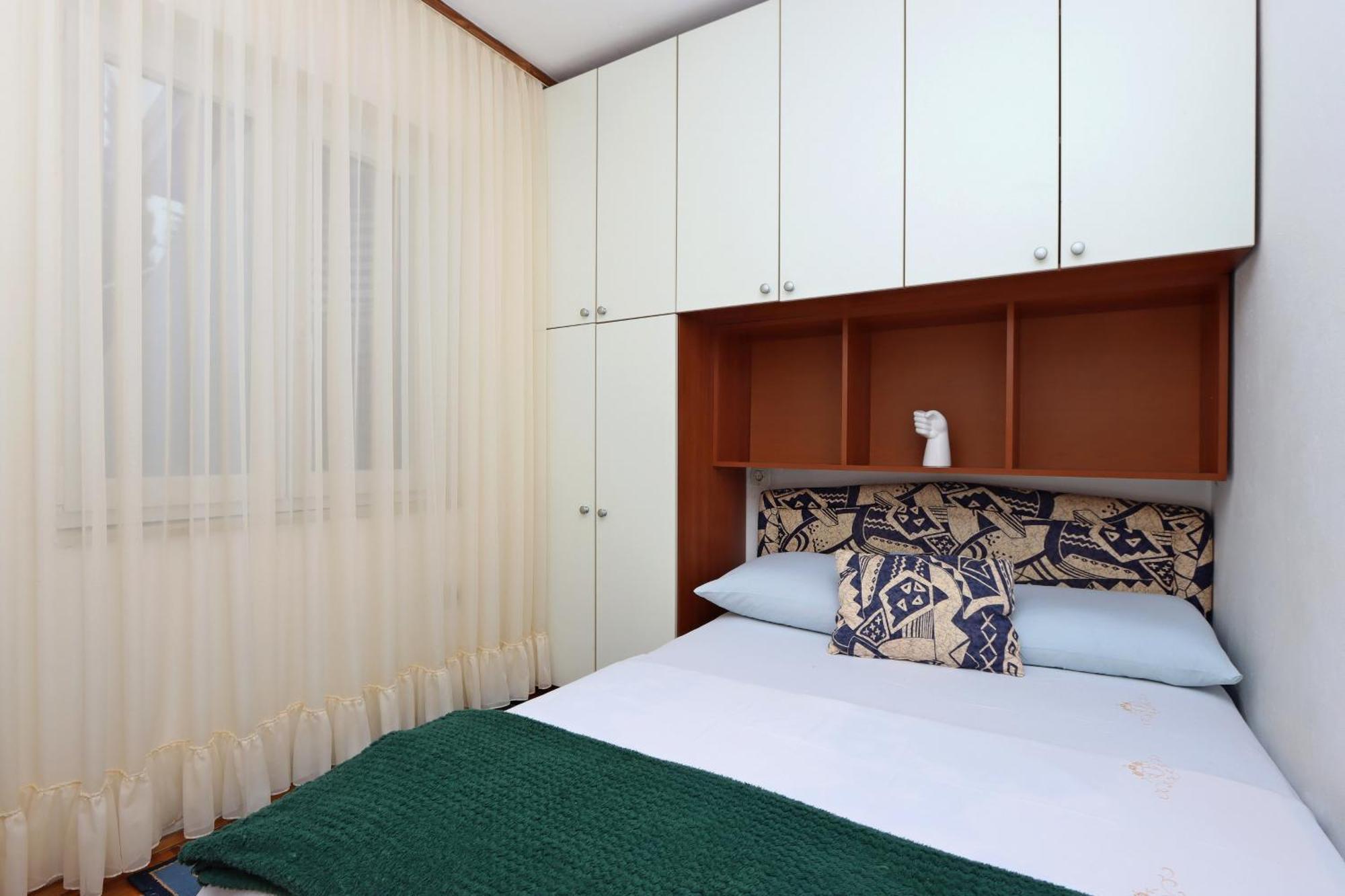 Apartments With A Parking Space Pinezici, Krk - 18967 Vrh  Ngoại thất bức ảnh